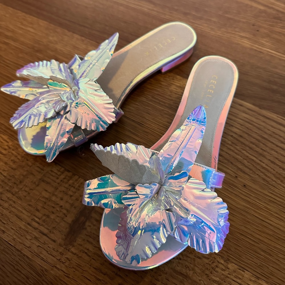 Cecilia New York holographic flats
